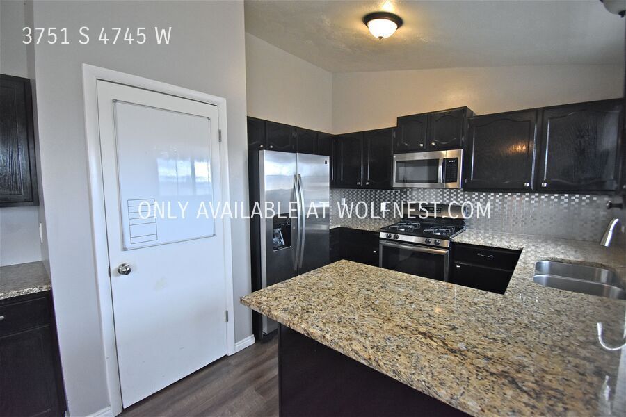 Stunning 4 Bed West Valley Home! No Deposit Option! property image
