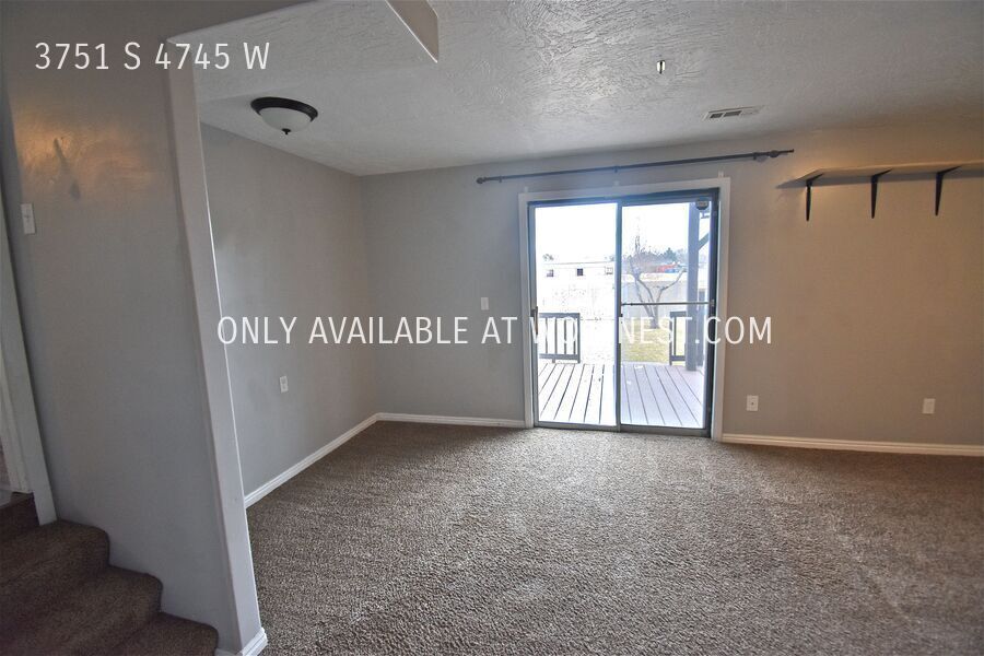 Stunning 4 Bed West Valley Home! No Deposit Option! property image