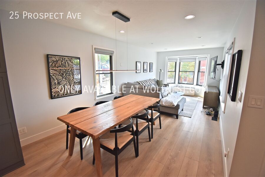 Gorgeous 2 Bed Park City Home! No Deposit Option! property image