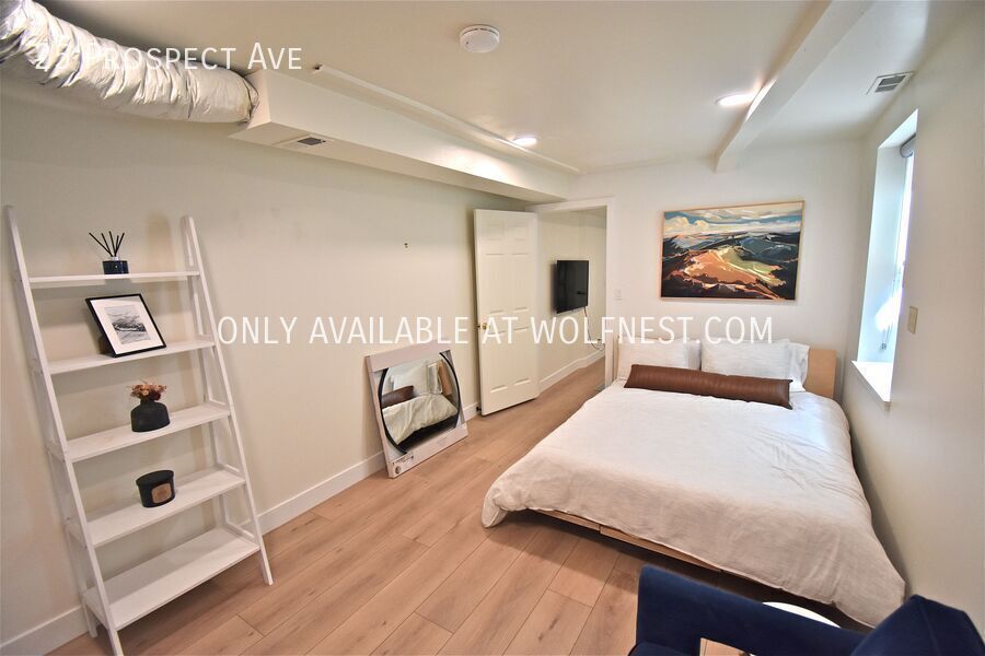 Gorgeous 2 Bed Park City Home! No Deposit Option! property image