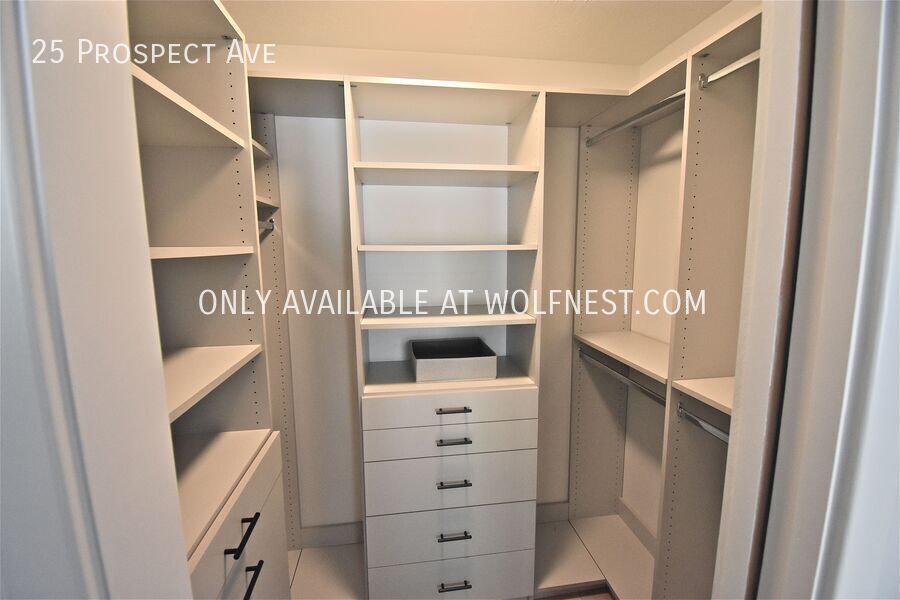 Gorgeous 2 Bed Park City Home! No Deposit Option! property image