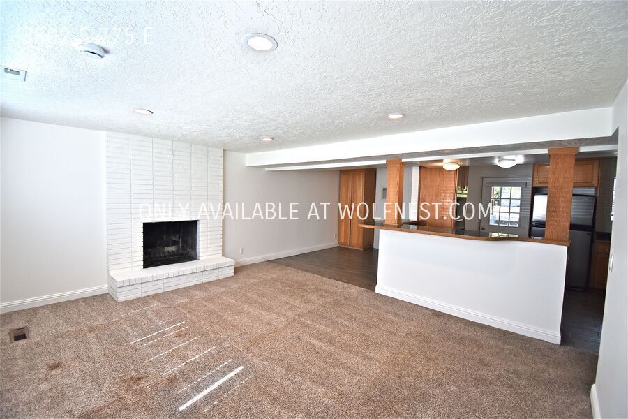 Beautiful 3 Bed Millcreek Bsmt Unit! No Deposit Option! property image