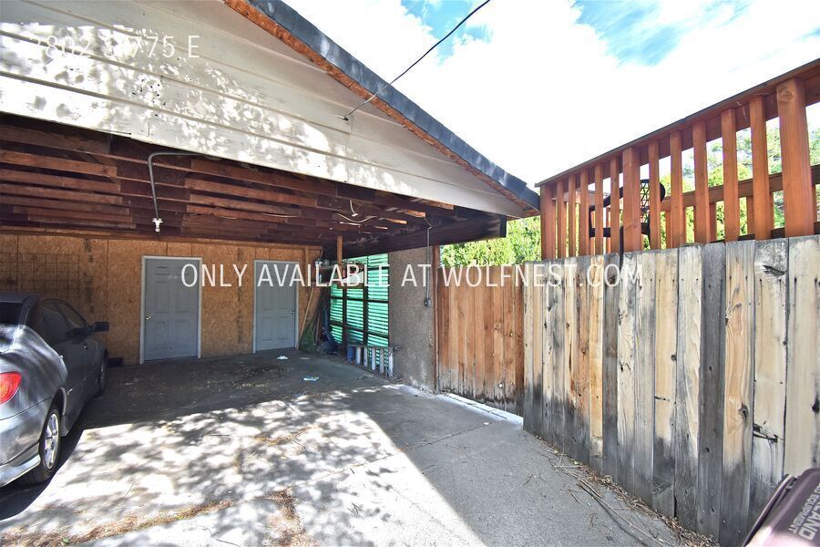 Beautiful 3 Bed Millcreek Bsmt Unit! No Deposit Option! property image