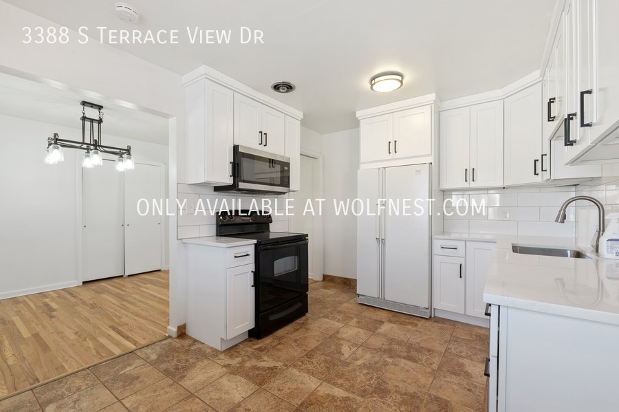 Stunning 4 Bedroom Millcreek Home! property image