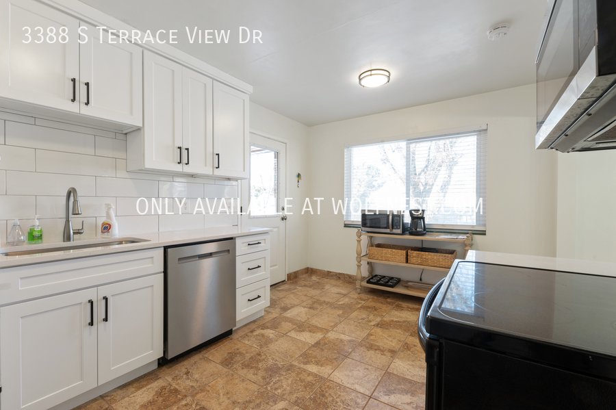 Stunning 4 Bedroom Millcreek Home! property image