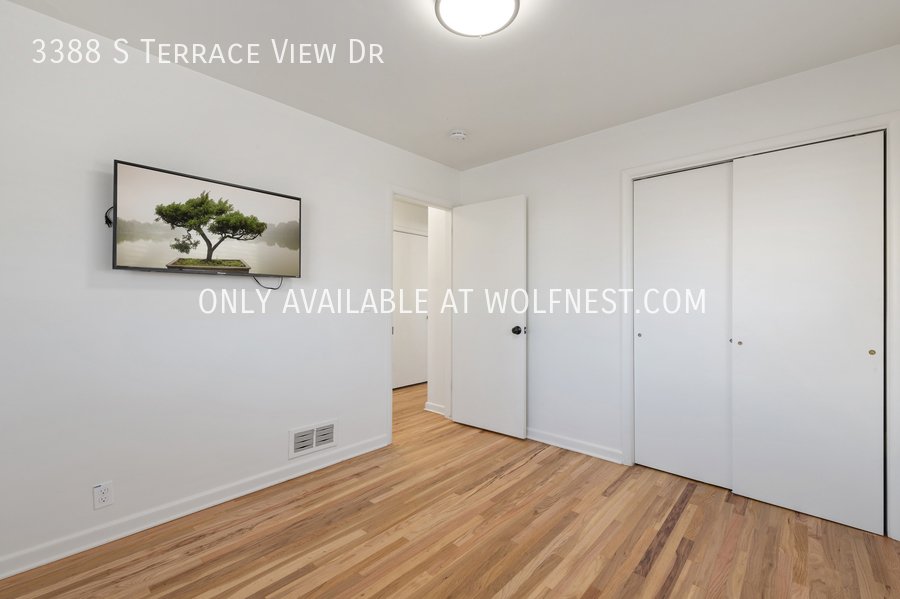 Stunning 4 Bedroom Millcreek Home! property image