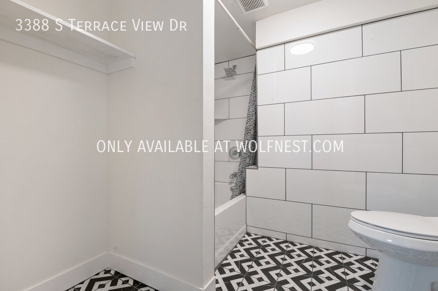 Stunning 4 Bedroom Millcreek Home! property image