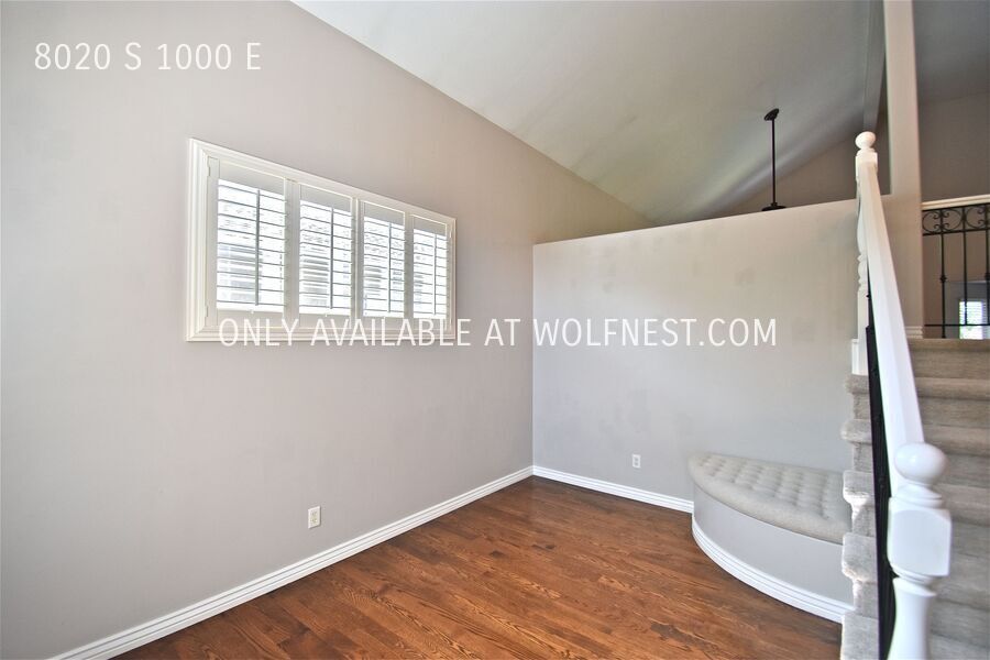 Gorgeous 4 Bedroom Sandy Home! property image