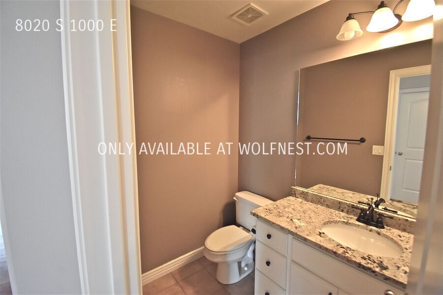 Gorgeous 4 Bedroom Sandy Home! property image