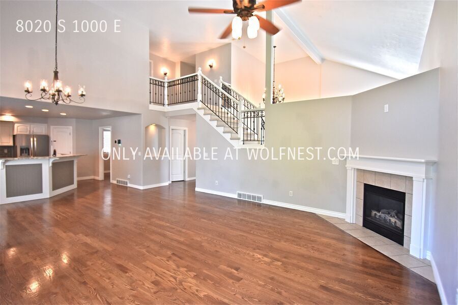 Gorgeous 4 Bedroom Sandy Home! property image
