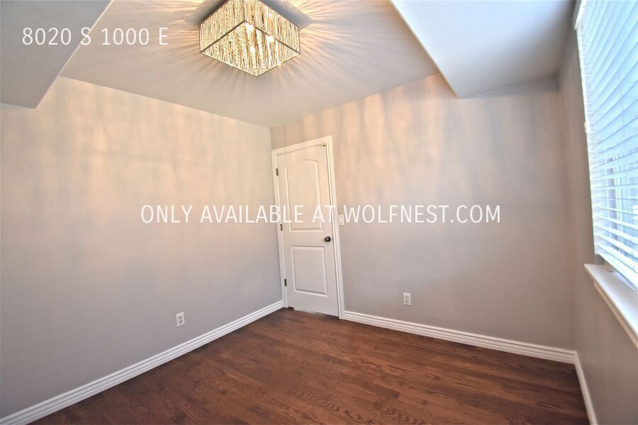 Gorgeous 4 Bedroom Sandy Home! property image