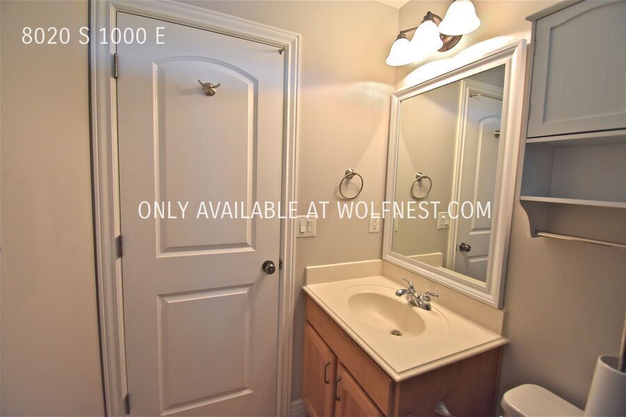 Gorgeous 4 Bedroom Sandy Home! property image