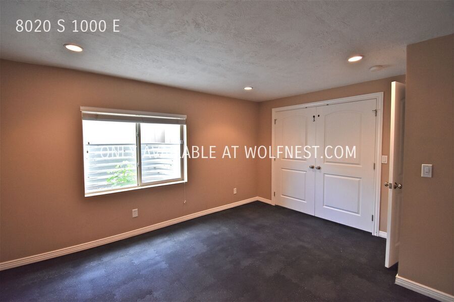 Gorgeous 4 Bedroom Sandy Home! property image