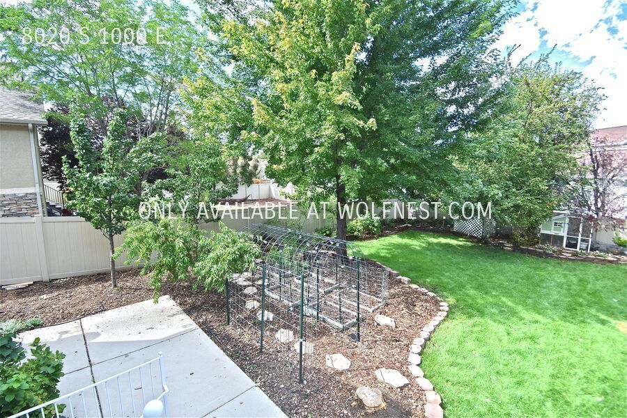 Gorgeous 4 Bedroom Sandy Home! property image