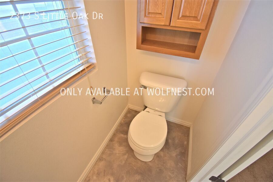 Lovely 3 Bed West Valley Townhome! No Deposit Option! property image