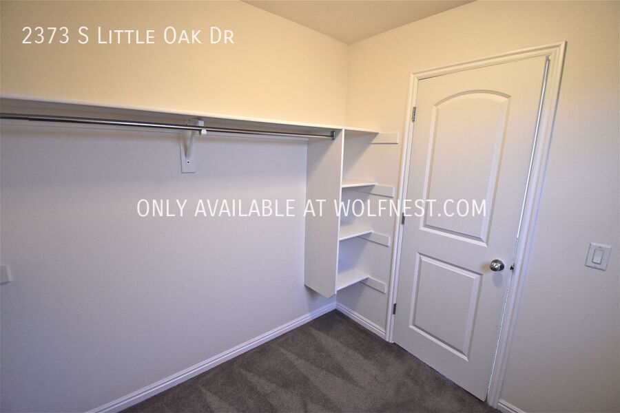 Lovely 3 Bed West Valley Townhome! No Deposit Option! property image