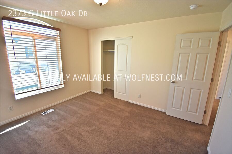 Lovely 3 Bed West Valley Townhome! No Deposit Option! property image