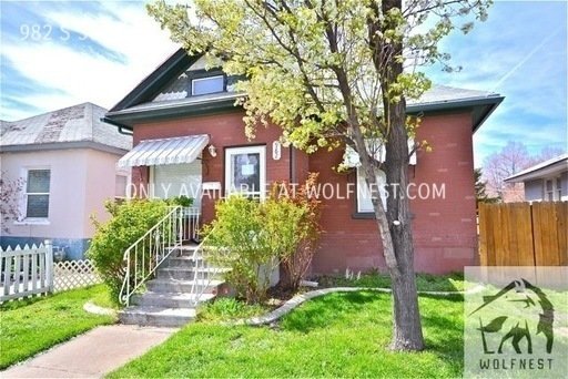 Beautiful 3 Bed Downtown Home! No Deposit Option! property image