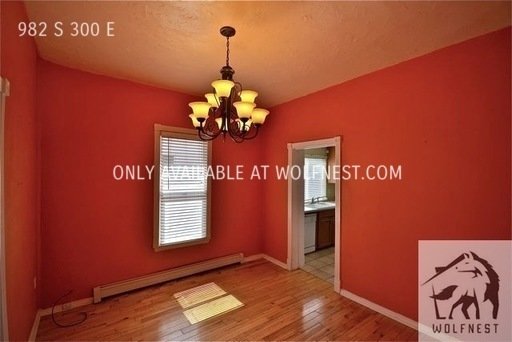 Beautiful 3 Bed Downtown Home! No Deposit Option! property image