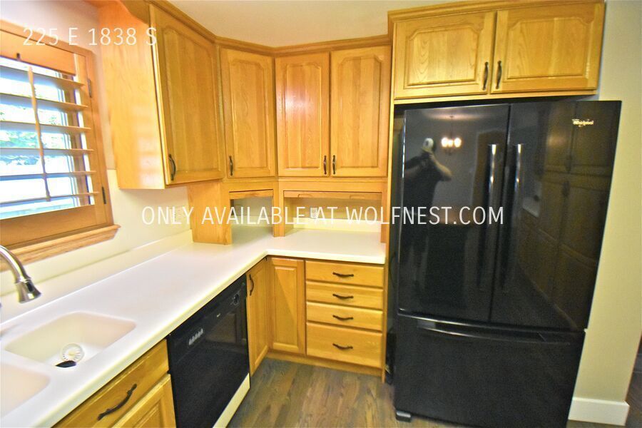 Lovely 4 Bed Orem Home! No Deposit Option! property image