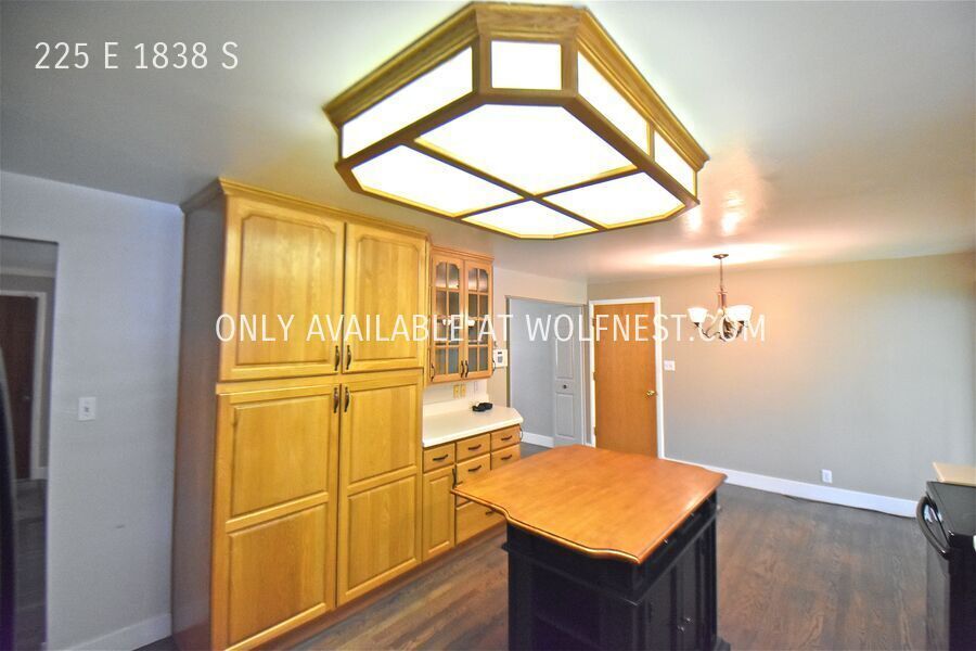 Lovely 4 Bed Orem Home! No Deposit Option! property image