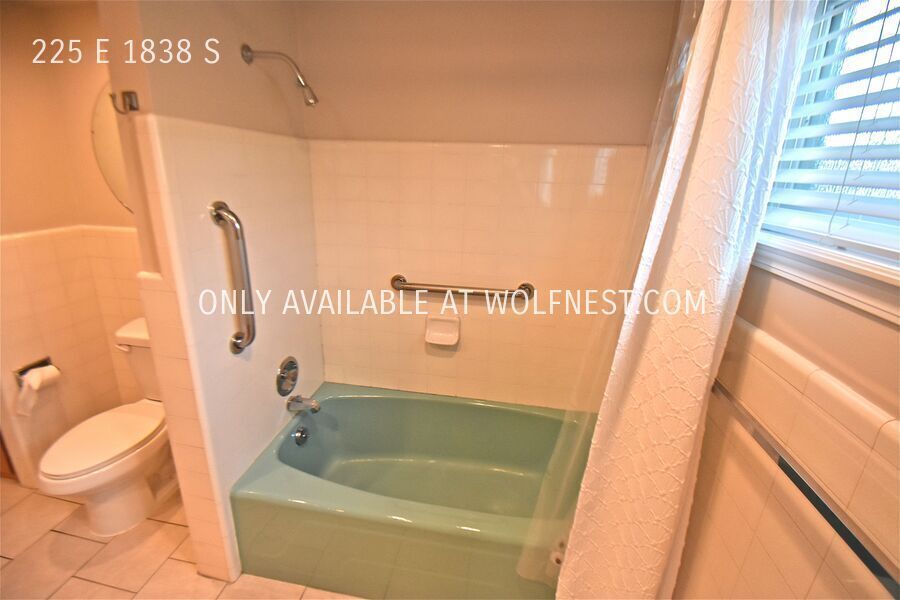 Lovely 4 Bed Orem Home! No Deposit Option! property image