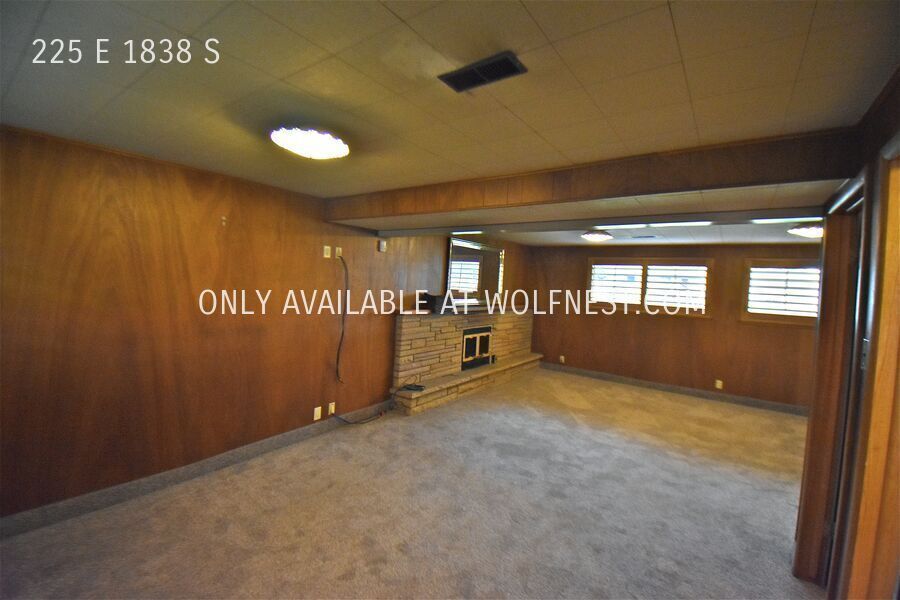 Lovely 4 Bed Orem Home! No Deposit Option! property image