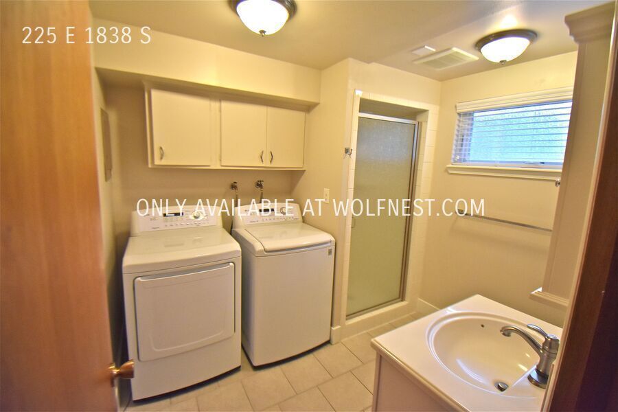 Lovely 4 Bed Orem Home! No Deposit Option! property image