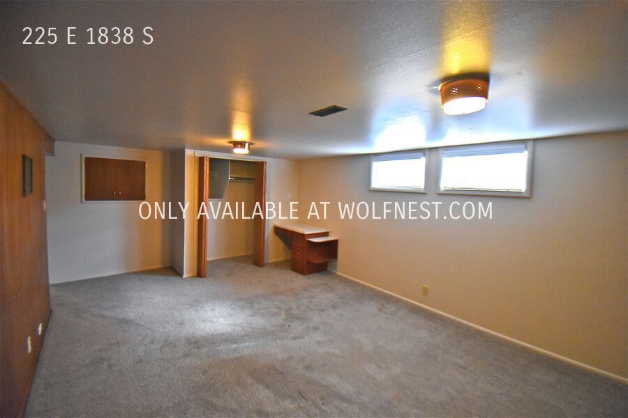Lovely 4 Bed Orem Home! No Deposit Option! property image