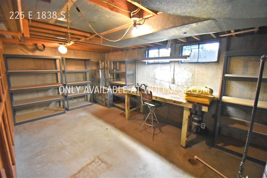 Lovely 4 Bed Orem Home! No Deposit Option! property image