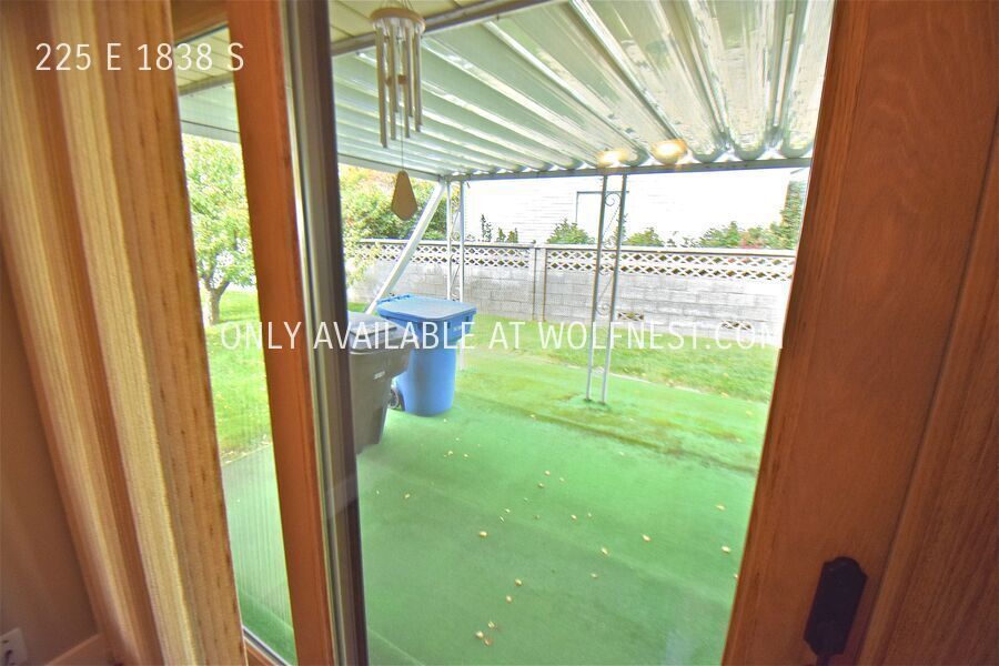 Lovely 4 Bed Orem Home! No Deposit Option! property image