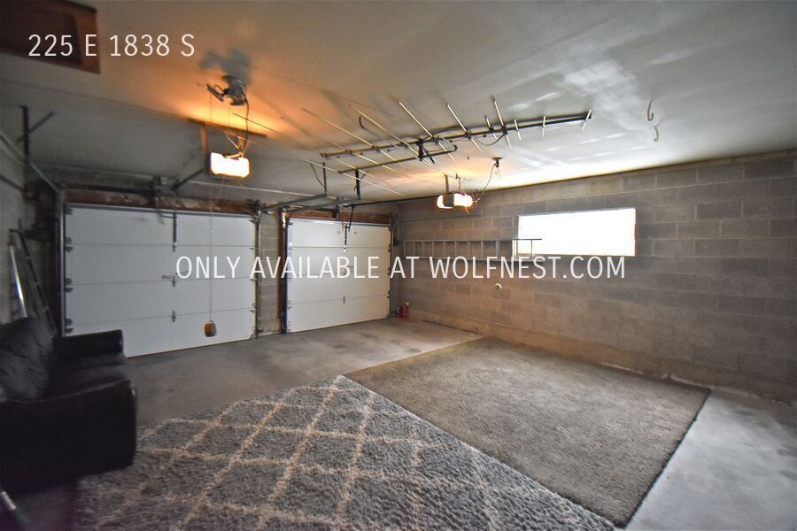 Lovely 4 Bed Orem Home! No Deposit Option! property image