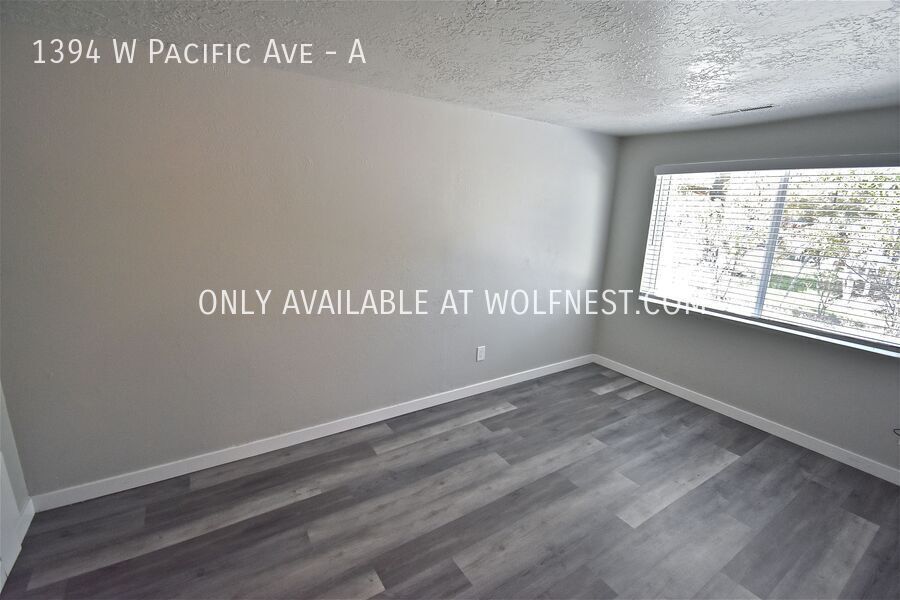 Remodeled 2 Bed Salt Lake Unit! No Deposit Option! property image