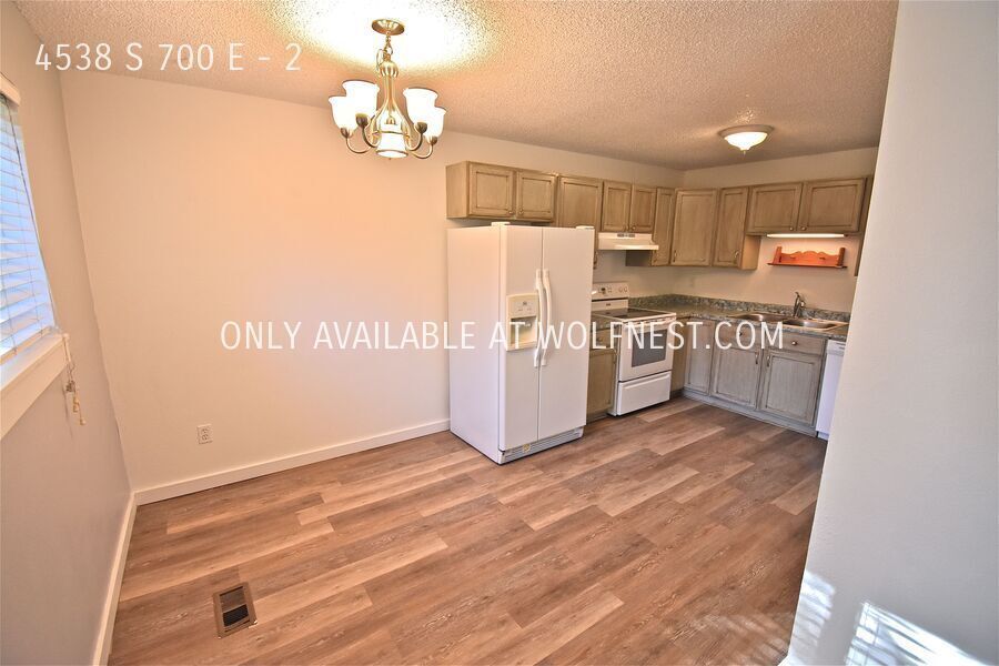 Lovely 2 Bed Murray Condo! No Deposit Option! property image