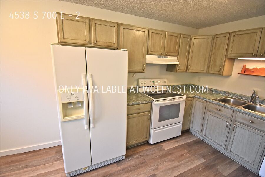 Lovely 2 Bed Murray Condo! No Deposit Option! property image