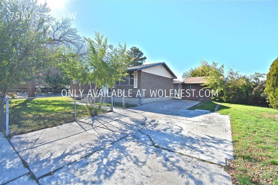 No Deposit Option! Lovely 4 Bedroom West Jordan Home! property image