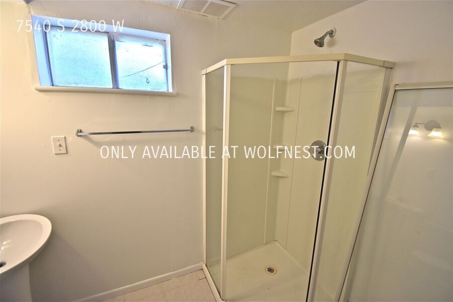 No Deposit Option! Lovely 4 Bedroom West Jordan Home! property image