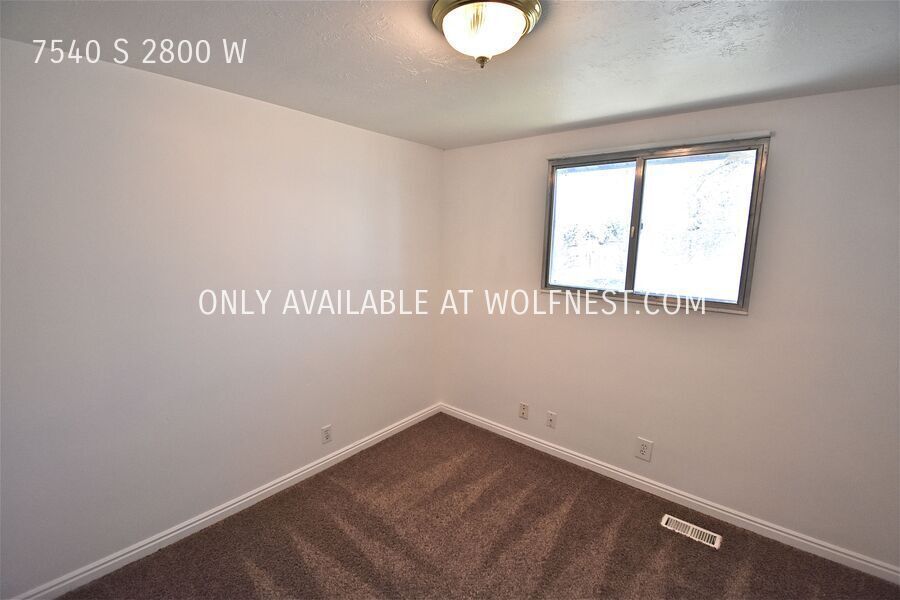 No Deposit Option! Lovely 4 Bedroom West Jordan Home! property image