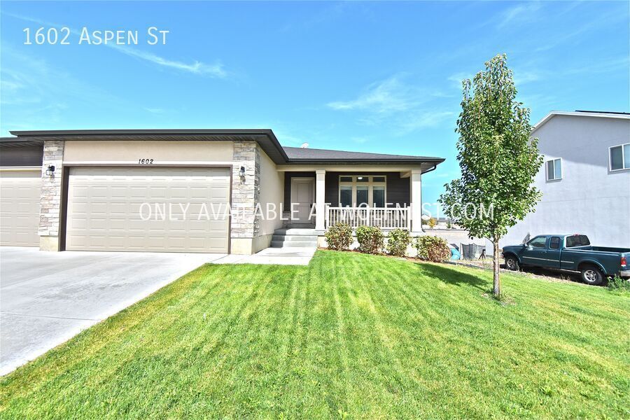 Stunning 3 Bedroom Santaquin Home! property image