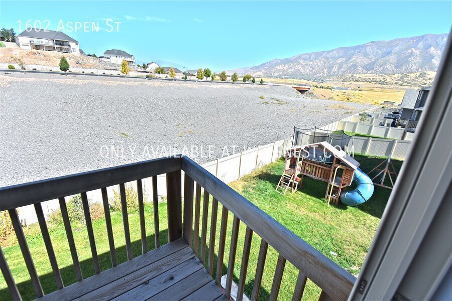 Stunning 3 Bedroom Santaquin Home! property image