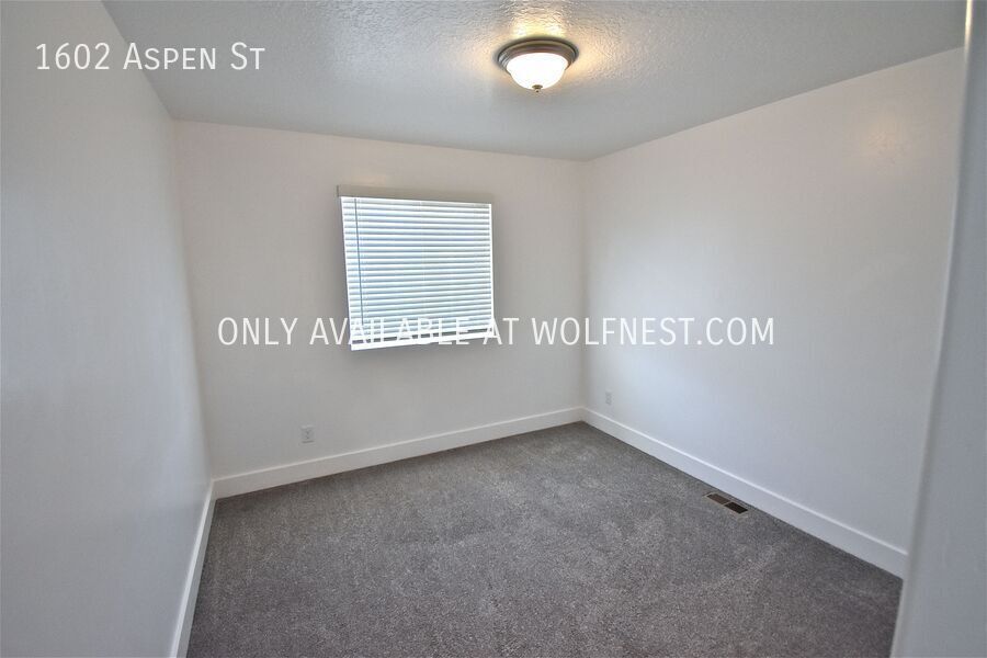 Stunning 3 Bedroom Santaquin Home! property image