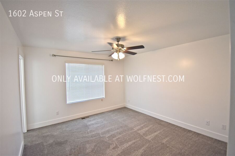 Stunning 3 Bedroom Santaquin Home! property image