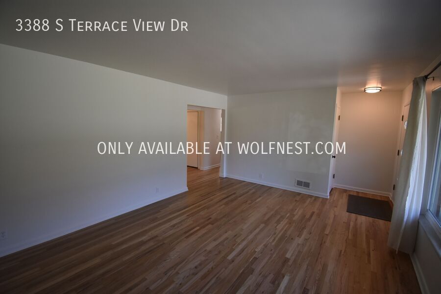 Stunning 4 Bedroom Millcreek Home! property image