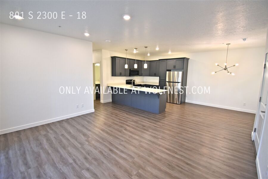 Beautiful 3 Bedroom Spanish Fork Condo! property image