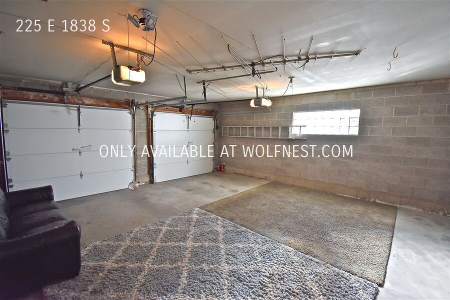 Lovely 4 Bed Orem Home! No Deposit Option! property image