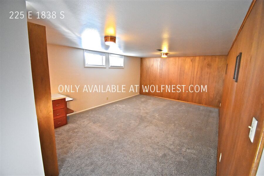 Lovely 4 Bed Orem Home! No Deposit Option! property image