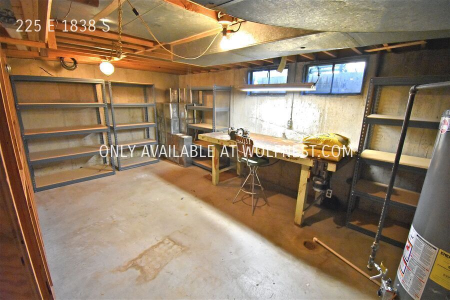 Lovely 4 Bed Orem Home! No Deposit Option! property image