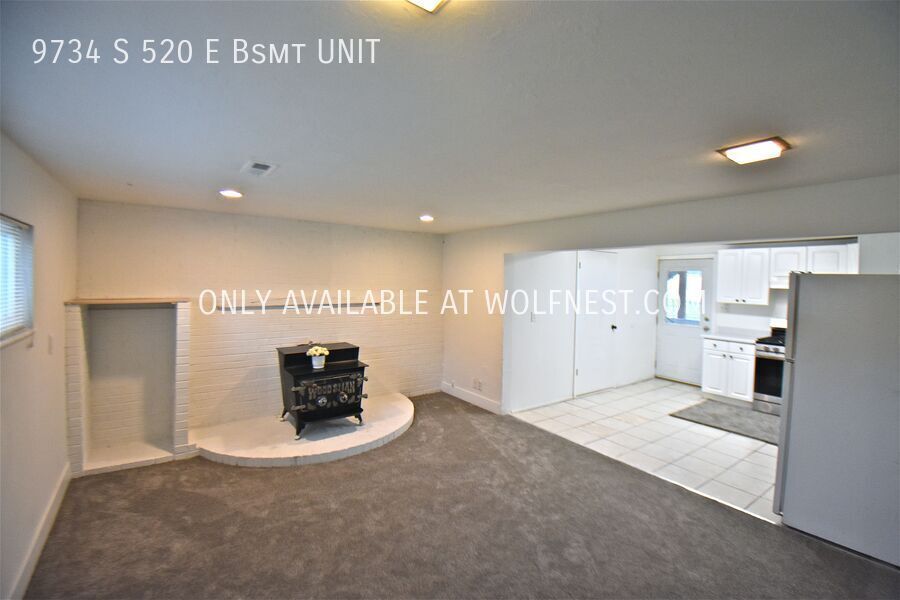 Lovely 2 Bed Sandy Bsmt Unit! No Deposit Option! property image