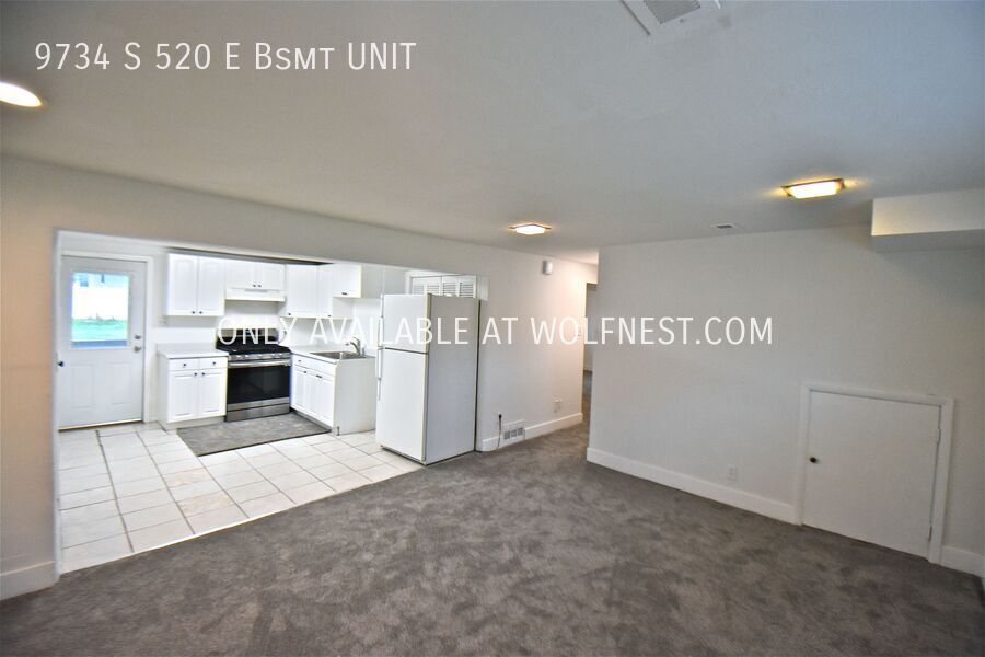 Lovely 2 Bed Sandy Bsmt Unit! No Deposit Option! property image