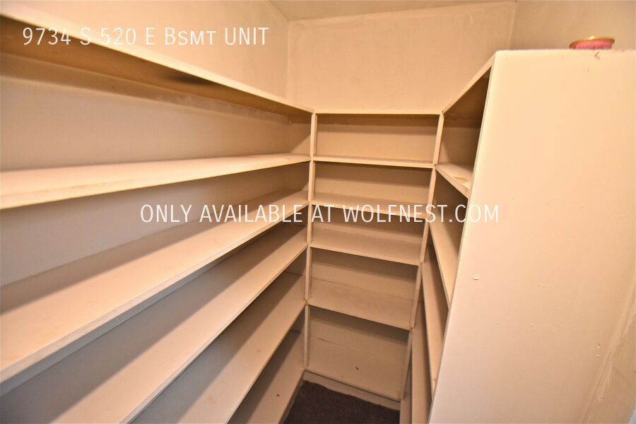 Lovely 2 Bed Sandy Bsmt Unit! No Deposit Option! property image